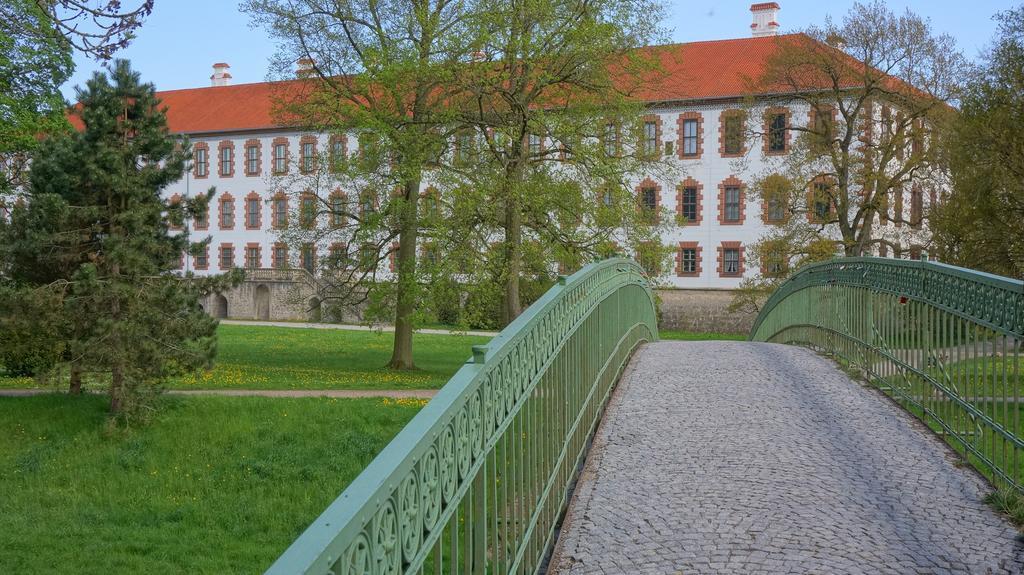 Anton-Ulrich Apartment Meiningen Luaran gambar